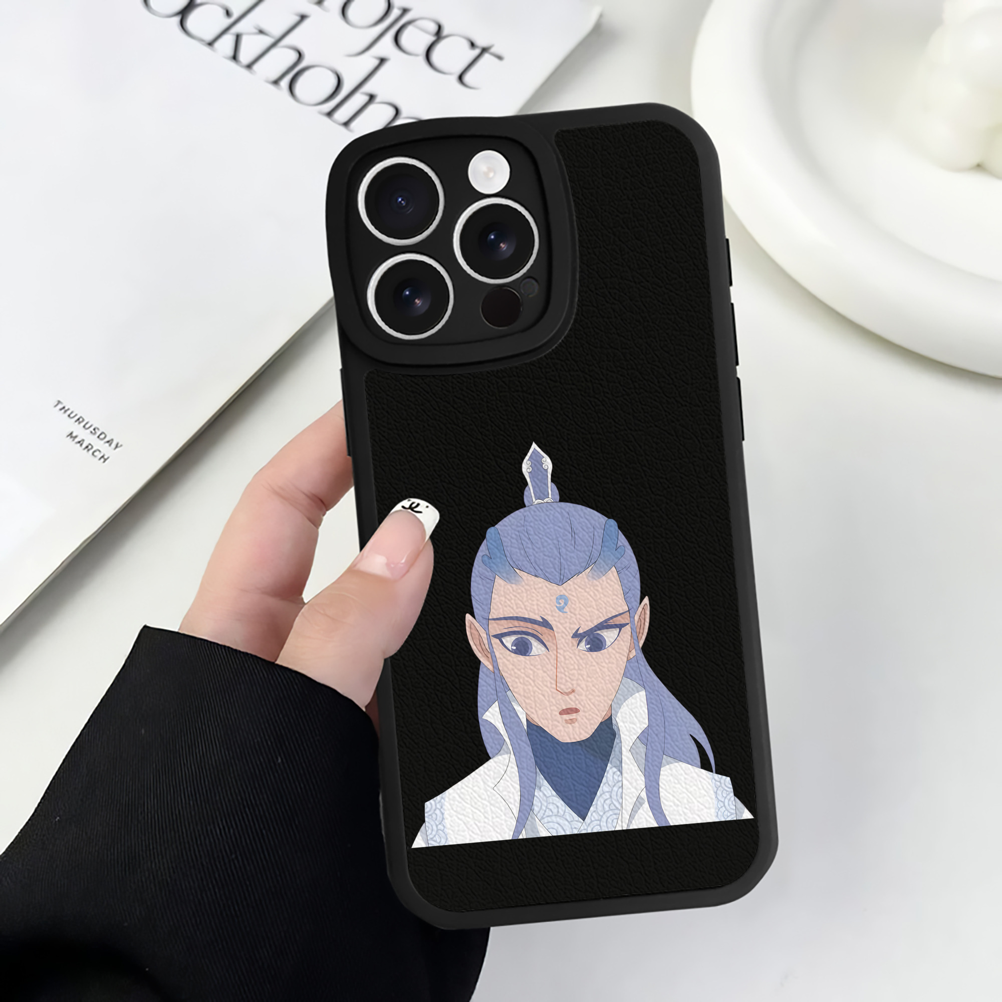 （画像用） Ne Zha 2 ナタ 魔童の大暴れ 【iPhone 16シリーズ対応】シリコンスマホケース（レザー調） 材質：シリコン